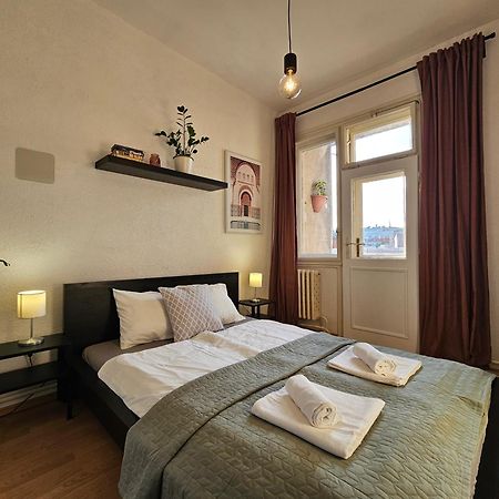 Stone Square Apartment Pozsony Kültér fotó