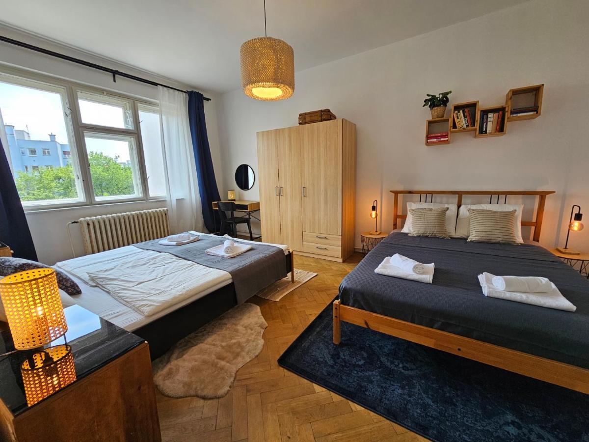 Stone Square Apartment Pozsony Kültér fotó