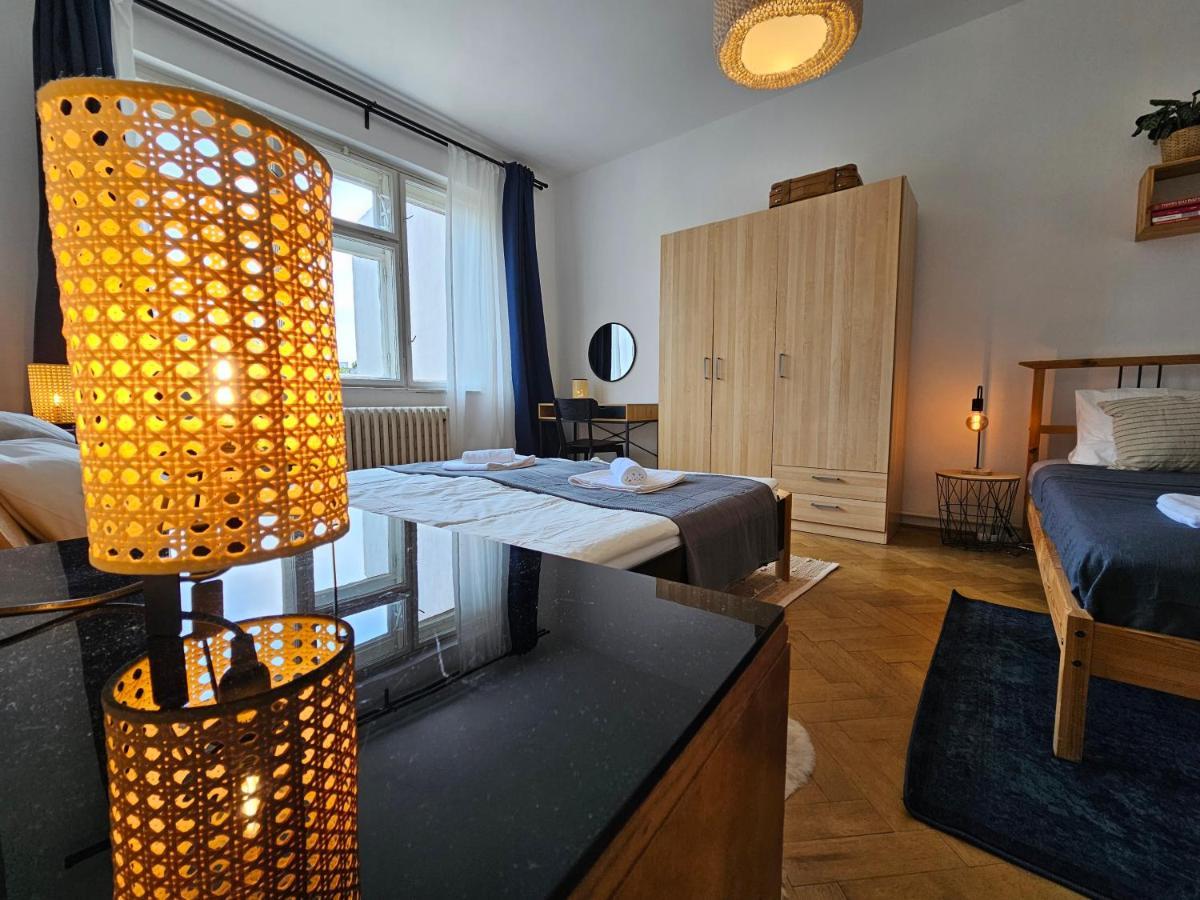 Stone Square Apartment Pozsony Kültér fotó