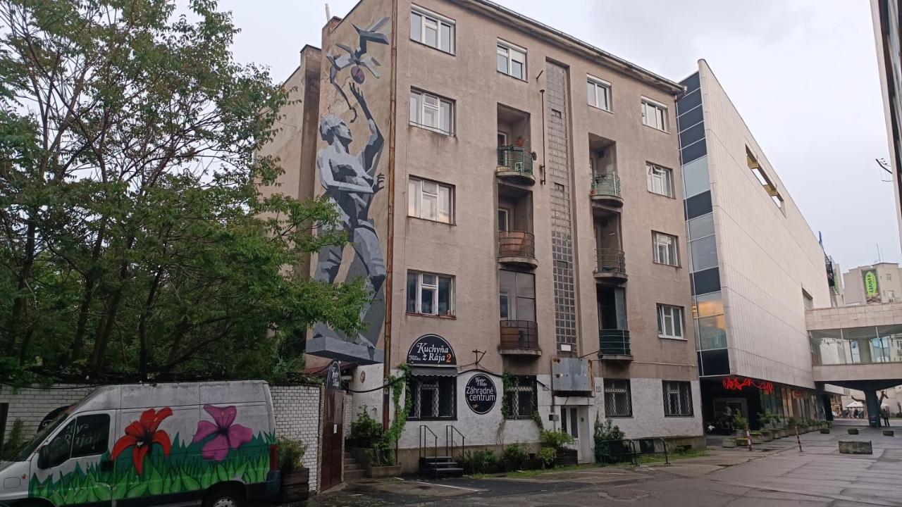 Stone Square Apartment Pozsony Kültér fotó