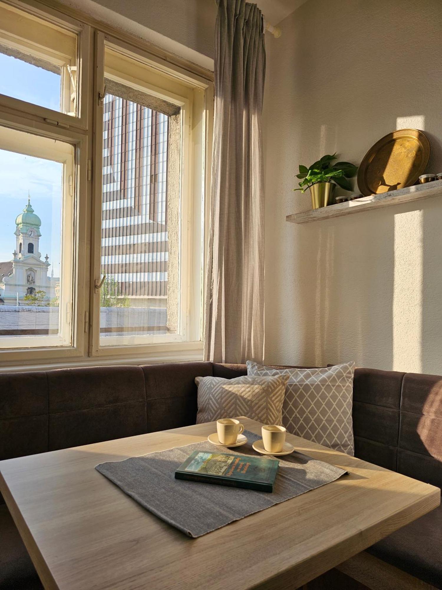 Stone Square Apartment Pozsony Kültér fotó